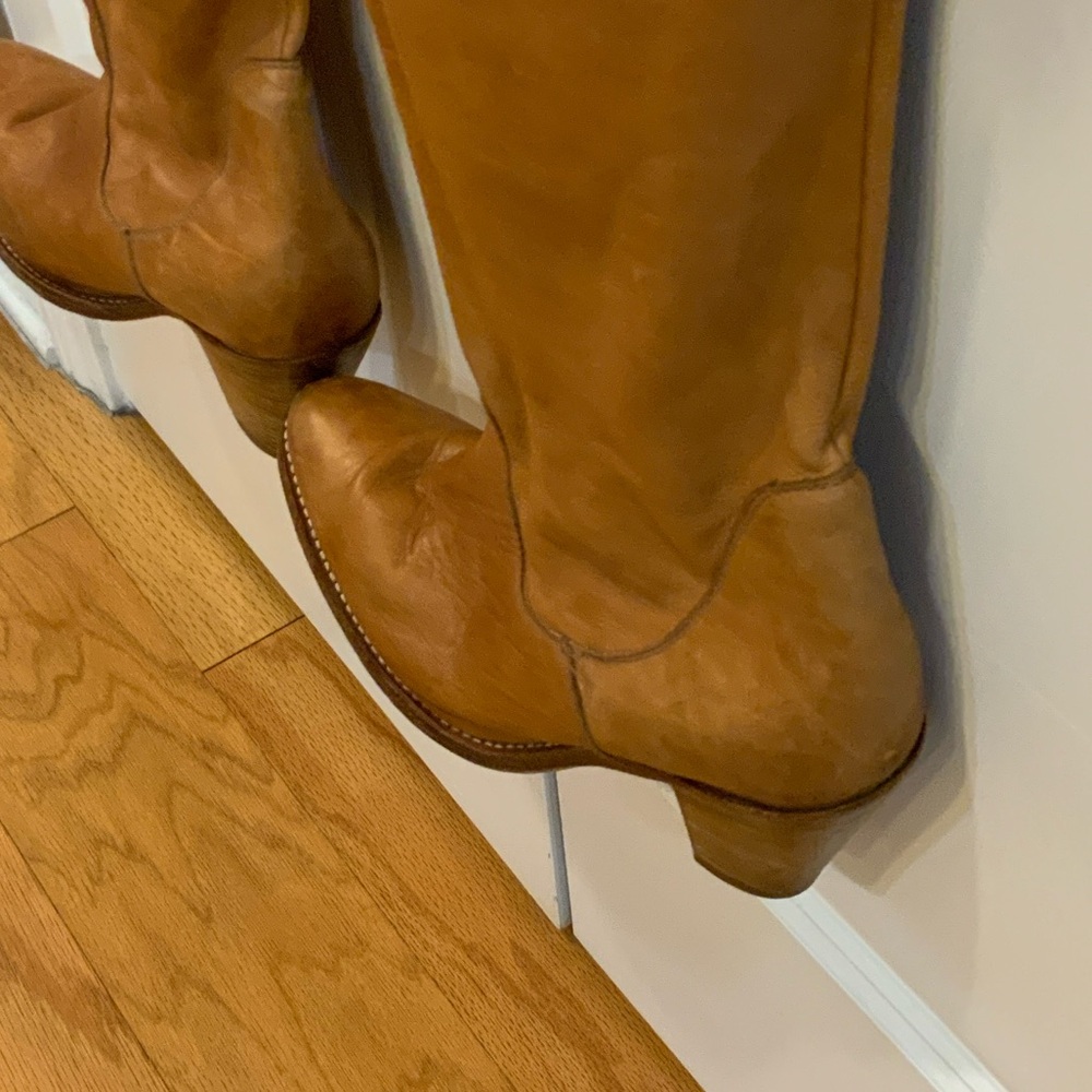150. EUC Saks Fifth Ave HAND MADE ITALIAN Brown Leather Boots - Picture 6 of 16